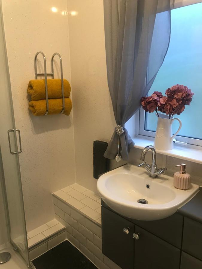 Home Comforts Near Dundee City Centre מראה חיצוני תמונה